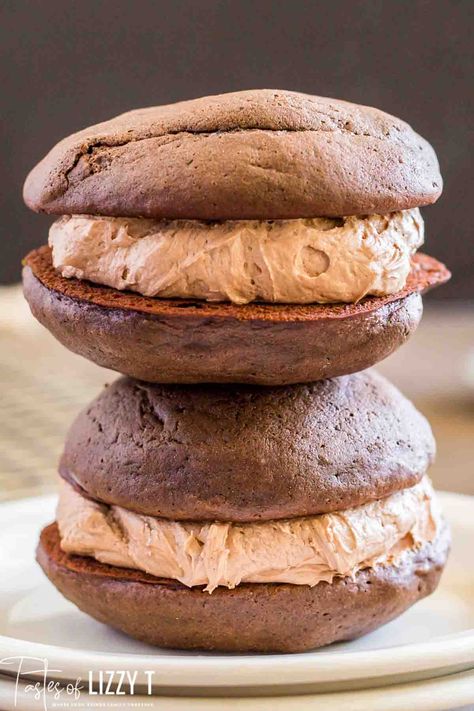 Mocha Whoopie Pies Whoopie Pies Recipe, Whoopee Pie, Whoopie Pie Filling, Mocha Buttercream, Amish Style, Whoopie Pie Recipe, Chocolate Whoopie Pies, Whoopie Pie, Buttercream Filling