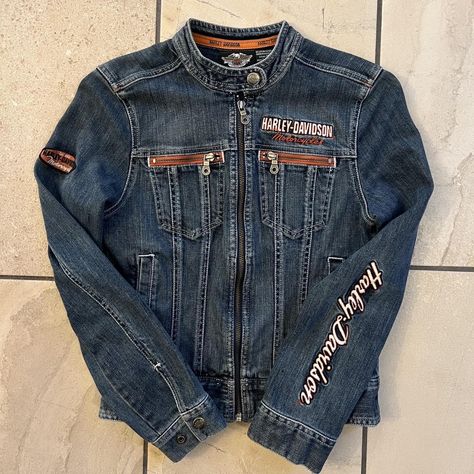 Vintage Harley-Davidson Women's Denim Jean Jacket... - Depop Harley Davidson Womens Clothing, Harley Davidson Jean Jacket, Harley Davidson Clothing, Jean Jacket Outfits, Harley Davidson Women, Vintage Harley Davidson, Vintage Harley, Vintage 2000s, Denim Jean Jacket