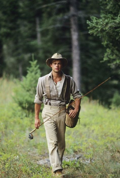 Still of Brad Pitt in A River Runs Through It (1992) Fishing Outfit Men, A River Runs Through It, Fly Fishing Art, Septième Art, Run Through, Robert Redford, Actrices Hollywood, Gone Fishing, Fishing Outfits