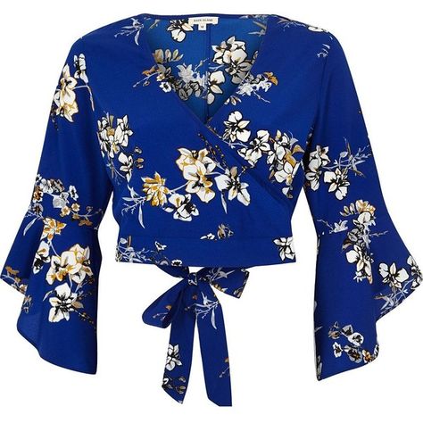 River Island Blue floral print wrap crop top (175 BRL) ❤ liked on Polyvore featuring tops, crop top, shirts, blouses, blue, crop tops / bralets, women, bell sleeve tops, floral tops and bralet crop top Turtleneck Crop Top Outfit, Crop Top Outfit Ideas, Top Outfit Ideas, Turtleneck Crop Top, Crop Top Outfit, V Neck Crop Top, Bell Sleeve Crop Top, Bralet Tops, Floral Print Crop Top