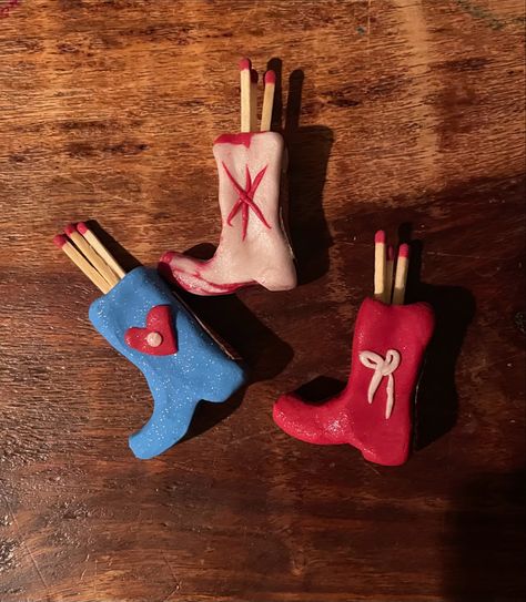 DIY easy bake clay cowboy boot maych holder Clay Cowboy Boot Match Holder, Diy Clay Match Holder, Country Clay Ideas, Clay Cowboy Boot, Boot Match Holder, Bake Clay, Cowboy Shoes, Aesthetic Diy, Clay Magnets