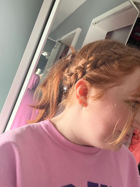 Easy dutch braid claw clip hairstyle! Love it for school! Braid Claw Clip, Easy Dutch Braid, Claw Clip Hairstyle, Clip Hairstyle, Clip Hairstyles, Side Braid, Dutch Braid, French Braid, Claw Clip