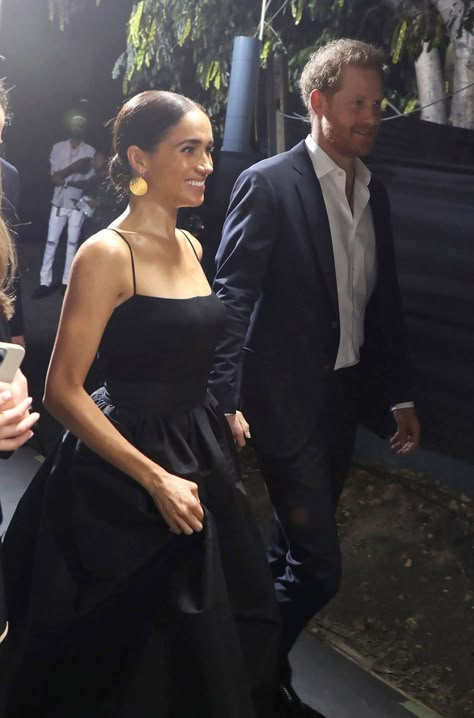 Harry And Megan, Bob Marley One Love, Marley Family, Meghan Markle Wedding, Princess Meghan, Prince Harry And Megan, Markle Prince Harry, Pulled Back Hairstyles, Prince Harry And Meghan Markle