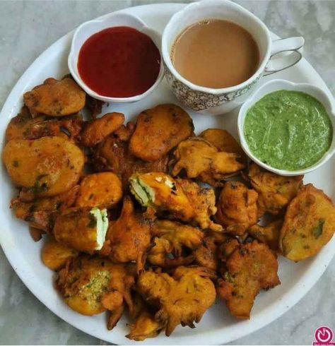 Tea Snap, Evening Snacks Indian, Snacks Indian, Variety Food, Food Snap, Indian Tea, Tea Biscuits, Vegetarian Snacks Recipes, Vegetarian Snacks