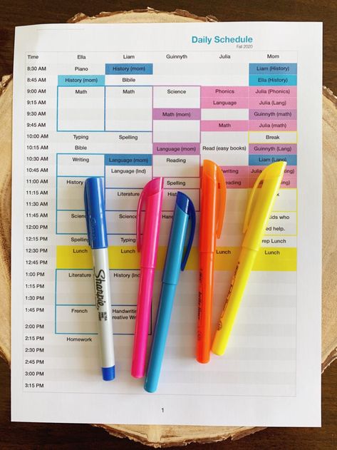 Home Education Uk Lesson Plans, Homeschool Lesson Plan Template Free, Homeschool Daily Schedule Template, Homeschool Planning Printables, Homeschool Daily Schedule, First Day Of Homeschool, Busy Mom Planner, Homeschool Lesson Planner, Homeschooling Preschool