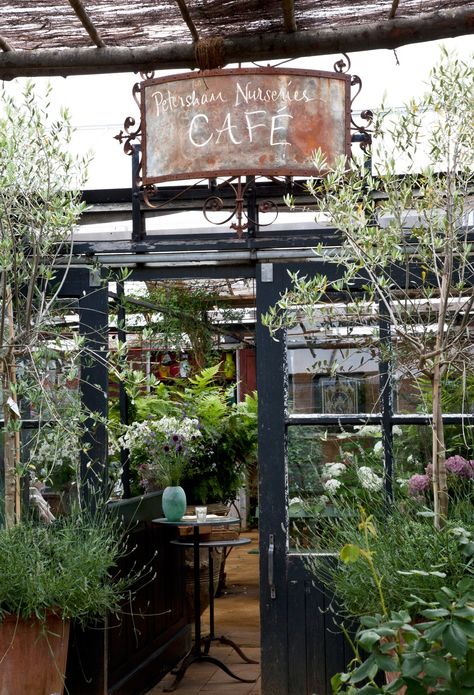 Petersham Nurseries, Outdoor Cafe, Garden Cafe, Green Room, Kew Gardens, Cafe Shop, Rustic Lighting, Covent Garden, Garden Shop