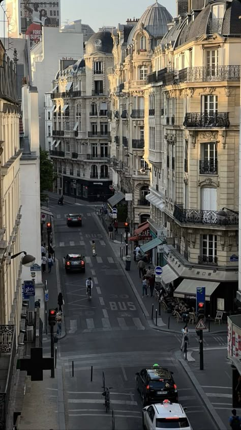 Paris Dream, Paris Vibes, Parisian Life, Paris Aesthetic, City Vibe, Living In Paris, Dream City, City Street, City Aesthetic