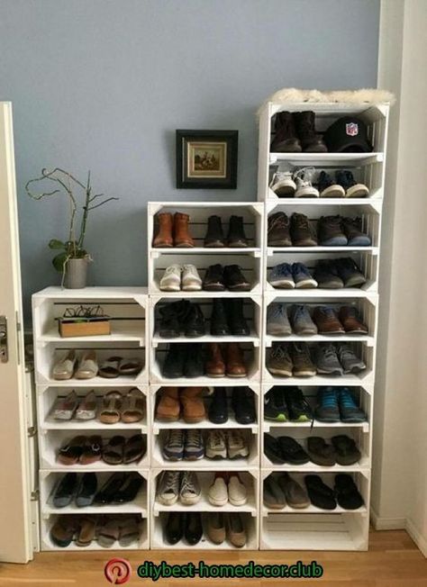 Rak Sepatu Diy, Diy Shoe Rack Ideas, Entryway Diy, Shoe Rack Ideas, Shoe Storage Small Space, Storing Shoes, Shoes Organizer, Shoes Closet, Sport Bedroom