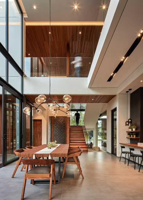 Modern Tropical Interior, Contemporary House Interior, Modern Tropical House, Tropical Interior, Modern Contemporary Homes, Double Height, Tropical House, Modern Tropical, Contemporary House Design