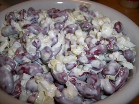 Auntie's Beloved Bean Salad Creamy Bean Salad Recipes, Creamy Kidney Bean Salad, Creamy Bean Salad, Amish Salads, Red Kidney Bean Salad, Appalachian Cooking, Potluck Salads, Red Bean Salad, Lettuce Salads