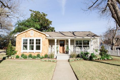 Fixer Upper: A 1950s Bungalow and a New Life Chapter Fixer Upper Houses, 1950s Bungalow, Gaines Fixer Upper, Fixer Upper Joanna Gaines, Trees For Front Yard, Fixer Upper Home, Fixer Upper House, Hgtv Fixer Upper, Primitive Bathrooms