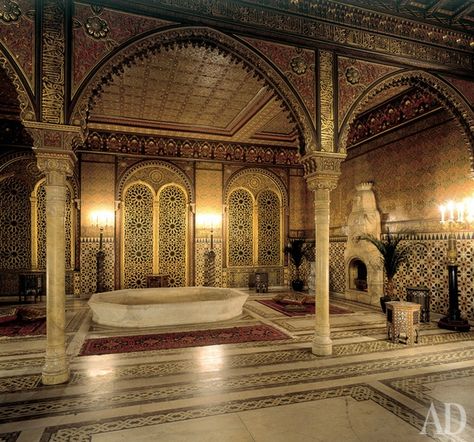 Yusupov Palace in St. Petersburg Yusupov Palace, Arabian Palace, Monochromatic Interior Design, Main Staircase, Monochromatic Interior, Russian Interiors, Palace Interior, Castle Mansion, Fantasy Rooms