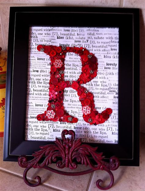 Button Letters, The Letter R, Picture Letters, Diy Buttons, Button Art, Letter R, Button Crafts, Crafty Craft, Crafty Diy