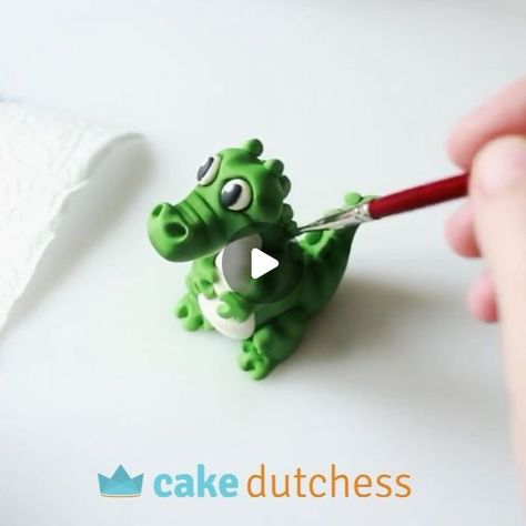 Crocodile Cake Birthday, Cake Dutchess, Art Craft Ideas, Cute Crocodile, Fondant Tutorial, Cake Tutorial, A Dragon, Fondant Cake, Art Craft