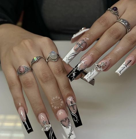 Exotic Nails, Inspired Nails, Nails Inspo, Black Nails, French Nails, White Nails, Winter Nails, Spring Nails, Nailed It