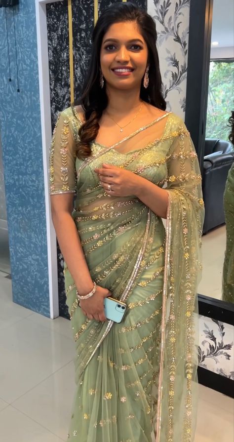 Net Designer Saree Blouse Design, Net Sarees Party Wear Look, Net Sadi Blouses, Hairstyle For Net Saree Look, Net Saree Bridal Look, Party Blouses For Women, Net Saare Blouse Design, Design Sarees Party Wear, Net Saree For Bride