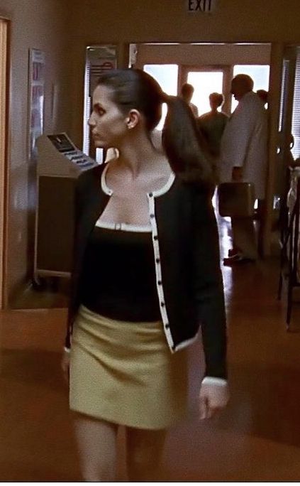 Cleo H2o, Peppy Style, 00’s Fashion, Satc Outfits, Buffy Outfits, Leather Duster, Cordelia Chase, Buffy Style, Charisma Carpenter