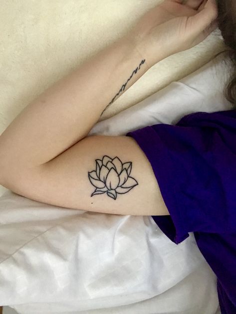 Flower Tattoos Bicep, Lotus Flower Tattoo Inner Arm, Lotus Bicep Tattoo, Lotus Flower Tattoo Small Arm, Lotus Inner Arm Tattoo, Lotus Tattoo Placement Ideas, Women’s Bicep Tattoo, Bicep Tattoos For Women, Closed Lotus Flower Tattoo