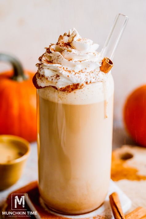 The Best Homemade Pumpkin Spice Latte Recipe with Coffee - Munchkin Time Best Turkey Recipe, Munchkin Time, Pumpkin Spice Latte Recipe, Homemade Milkshake, Homemade Pumpkin Spice Latte, Oven Baked Chicken Thighs, Turkey Brine Recipes, Giant Chocolate Chip Cookie, Pumpkin Spiced Latte Recipe