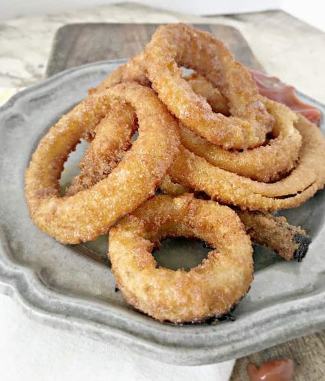 How To Cook Frozen Onion Rings Frozen Onion Rings, How To Cut Onions, Kale Chip Recipes, Frozen French Fries, Potato Snacks, Snacks To Make, Crispy Onions, Potato Skins, Quick Dinner Recipes