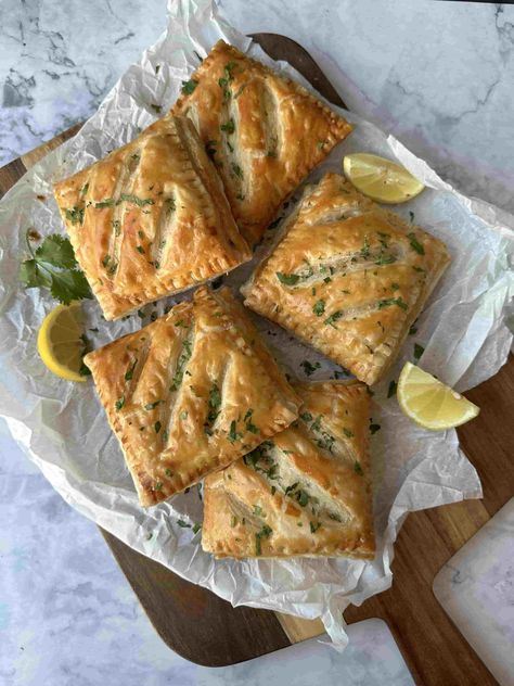 Puff Patties, Chicken Bakes, Puff Pastry Recipes Savory, Chicken And Potato, Chicken Mashed Potatoes, Potato Cutlets, Ramadan Special, Cheese Cubes, Quick Recipes Snacks