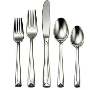 Oneida Lincoln 20-Piece Flatware Set Oneida Flatware, Flatware Design, Modern Flatware, Flatware Storage, Dinner Fork, Salad Fork, Butter Knife, Serving Spoon, Stainless Steel Flatware