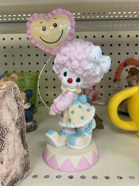 Thrift Store Items, Yellow Clown Aesthetic, Clown Precious Moments, Pastel Circus Aesthetic, Clown Room Decor, Nobodys Clown, Clowncore Room, Cute Clown Oc, Cute Clown Drawing