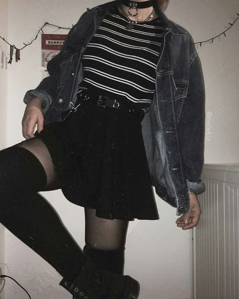 Styl Grunge, Egirl Fashion, E Girl Outfits, Look Grunge, Goth Outfit, Alt Outfits, Aesthetic Grunge Outfit, Grunge Outfit, Rock Punk