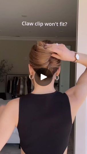 Small Claw Clips Hairstyles, A Lot Of Hair, Hair Tricks, Clip Hairstyles, Funky Hairstyles, Updo Hairstyles, Hair Videos Tutorials, Low Ponytail, Short Hair Updo