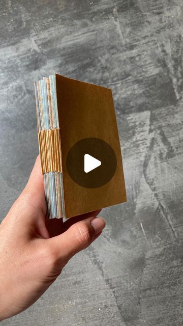 Diy Albums, Scrapbook For Projects, Diy Booklet Binding, Diy Bookbinding Tutorials, Popup Book Ideas, Mini Journals, Notebook Handmade, Book Project Ideas, Book Binding Materials