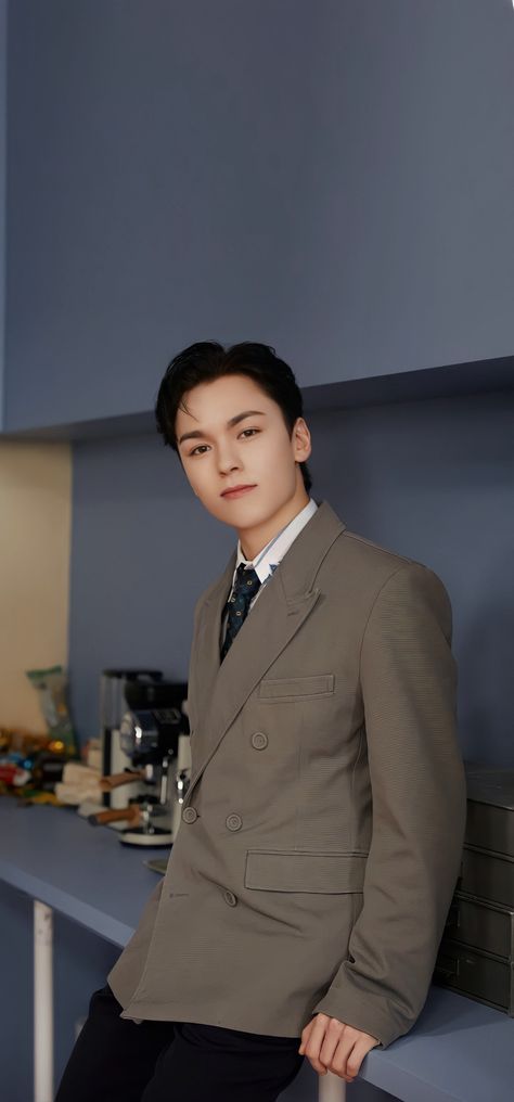 Vernon Lockscreen, Seventeen Lockscreen, Svt Vernon, Lockscreen Background, Seventeen Members, Seventeen Vernon, Kidney Function, Vernon Seventeen, Formal Suit