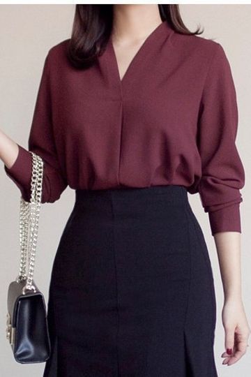 Formal Tops For Women, Office Wear Outfit, Office Dresses For Women, Office Outfits Women, Stylish Skirts, Classy Work Outfits, Stylish Work Outfits, Elegant Blouses, Work Outfits Women