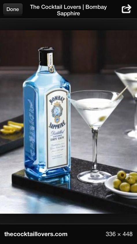 Bombay Sapphire Martini Fall Shoot, Bombay Sapphire, Cocktails To Try, Dry Martini, London Dry Gin, Cocktail Drinks Recipes, Martini Cocktail, Dry Gin, Drink Menu