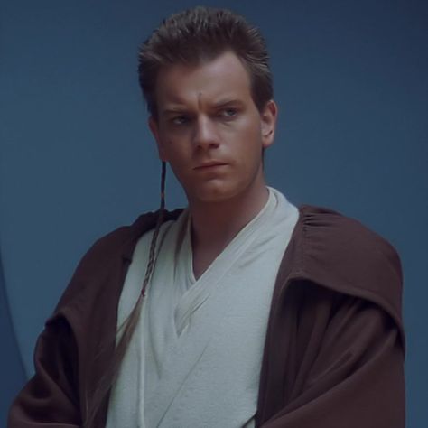 Ewan Mcgregor Obi Wan, Star Wars Aesthetic, General Kenobi, Phantom Menace, The Phantom Menace, Ewan Mcgregor, The Phantom, Obi Wan Kenobi, Fictional Crushes