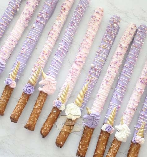 Unicorn Themed Desserts, Unicorn Themed Food, Unicorn Dessert Table, Pink Unicorn Party, Unicorn Party Food, Unicorn Treats, Unicorn Desserts, 7 Birthday, Mermaid Unicorn