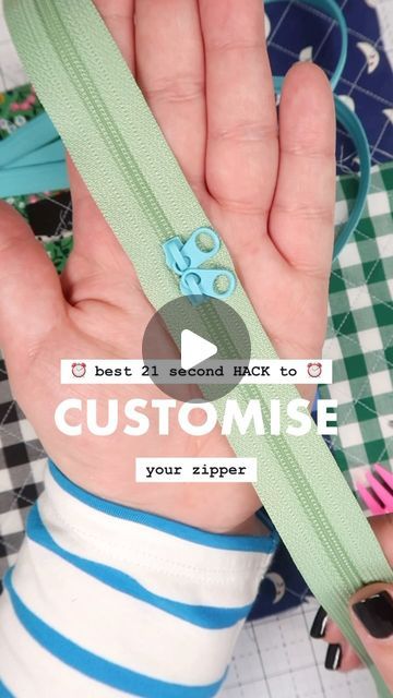 Laura - Sewing Made Easy on Instagram: "Best 21 second Zipper HACK 🍴✨❤️

Mix and matching pulls and zipper tape. And bonus: it’s not only quick but also super easy. 

Save this and customise your zippers for your next zipper pouch. It will be so cute 🌱🌸💡✨❤️

#sewing #sewinghack #sewingtips #sewinglove #zipperbag #zipperpouch" Bag Sewing Ideas, Coin Purse Sewing, Zipper Pouch Ideas, Sewing Zippers, Quilt Crochet, Pouch Ideas, Purse Sewing, Zipper Coin Purse, Basic Sewing