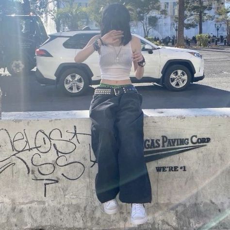 Y2k Instagram, Yk2 Outfits, Estilo Harajuku, Baggy Clothes, Estilo Punk, Swaggy Outfits, Alternative Outfits, Really Cute Outfits, Style Streetwear