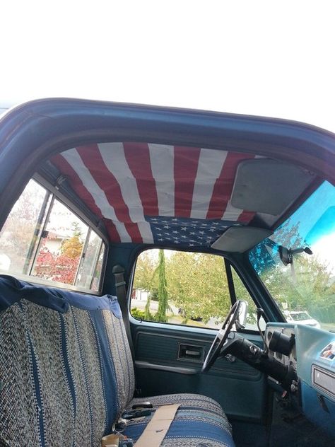 A Car, American Flag, Roof, Flag