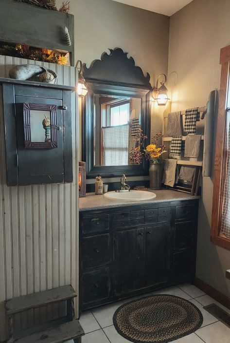 After 10 yrs I decided my vanity needed a makeover. Primitive Bathrooms Farmhouse Style, Primitive Bathroom Ideas, Log Cabin Bathrooms, Rustic Bathroom Cabinet, Colonial Bathroom, Diy Rustic Bathroom, Primitive Bathroom Decor, Primitive Home Decorating, Primitive Bathroom