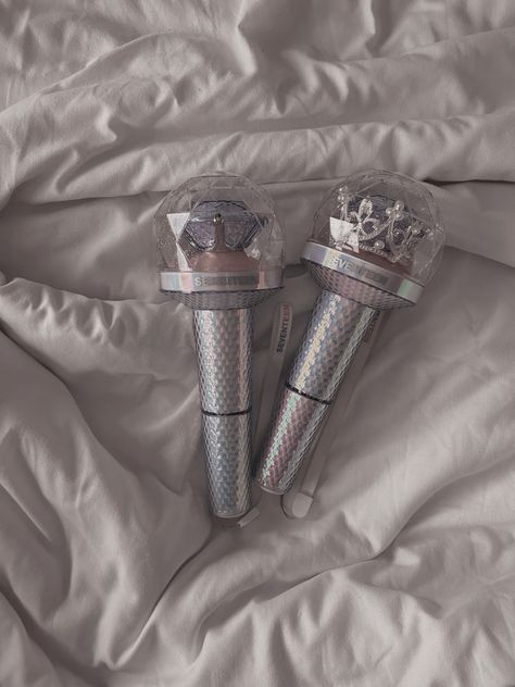 #seventeen #carat #caratbong #svt #svtaesthetic #aesthetic Caratbong Aesthetic, Carat Bong, Concert Aesthetic, Seventeen, Rose Quartz, Vision Board, Drama, Birthday, Pins