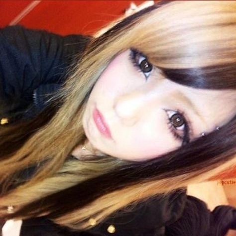 Gyaru Hair, Gyaru Aesthetic, Gyaru Makeup, 일본 패션, Icons Girls, Chocolate Hair, Gyaru Fashion, So Busy, Indoor Garden Ideas