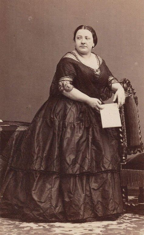 Marietta Alboni/Maria Anna Marzia/(6/3/1826-23/6/1894) Nostalgic Clothes, Victorian Photography, Victoria Reign, Time Periods, Victorian Photos, Historical Women, Full Figure Fashion, Vintage Clothes Women, Plus Size Vintage