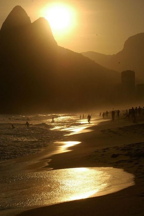 Pretty View, View Sunset, Ipanema Beach, Golden Beach, Ocean Vibes, Destination Voyage, Holiday Pictures, Dream Holiday, Summer 24