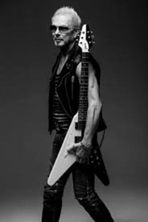 Rudolf Schenker ~ Born 31 August 1948 (age 67) in Hildesheim, (Lower Saxony)… Rudolf Schenker, Flying V Guitar, Scorpions Band, The Scorpions, Rock N Roll Music, Rock N’roll, Guitar Hero, Band Photos, Heavy Metal Bands