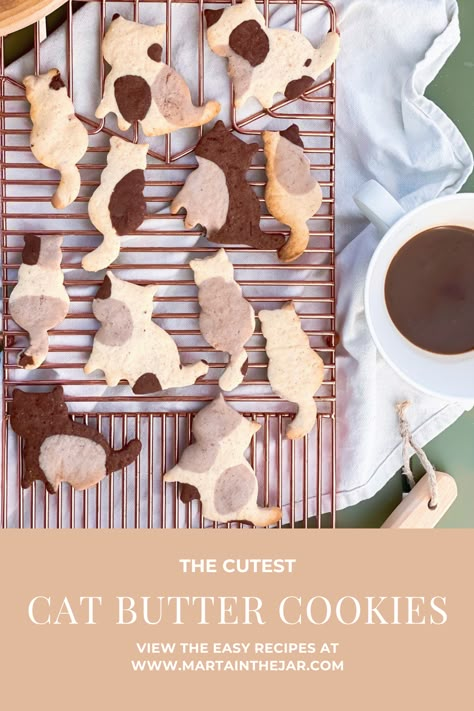 Cat Cookie Recipes, Easy Cat Themed Desserts, Cat Shaped Desserts, Cat Cutout Cookies, Calico Cat Cookies Recipe, Cat Cookies Recipe, Cat Dessert Ideas, Nerdy Desserts, Cat Shaped Cookies