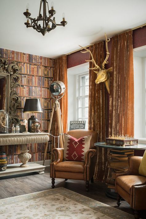 Harry Potter Apartment, Edinburgh Harry Potter, Hogwarts Room, Library Wallpaper, Stile Harry Potter, Harry Potter Room Decor, Harry Potter Bedroom, Harry Potter Style, Harry Potter Decor