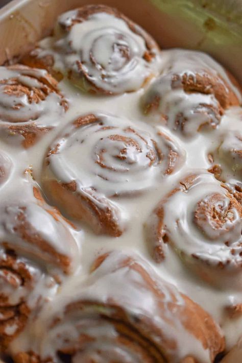 Cinnamon Rolls Homemade Bisquick, Bisquick Cinnamon Rolls Easy, Cinnamon Rolls Bisquick, Cinnamon Rolls Recipe No Yeast, Rolls Recipe No Yeast, Amish Cinnamon Rolls, Bisquick Inspired Recipes, Bisquick Breakfast, Impossible Pie Recipes