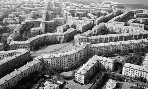 Russian City, October Revolution, Back In The Ussr, Monumental Architecture, Arch Architecture, 3d Architecture, Urban Fabric, Steel City, City Architecture