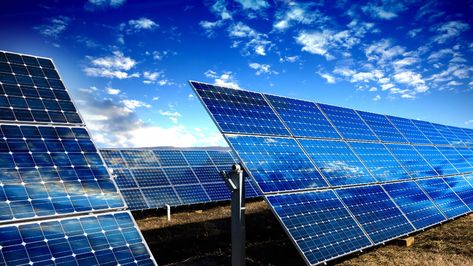 Solar Panel Wallpapers - Top Free Solar Panel Backgrounds - WallpaperAccess What Is Solar Energy, 2560x1440 Wallpaper, Solar Power Plant, Solar Farm, Solar Companies, Solar Solutions, Best Solar Panels, Solar Projects, Solar Technology