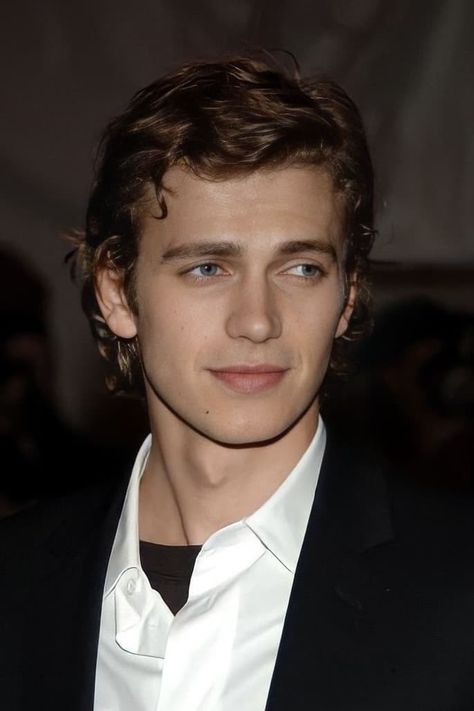 #Christensen Hayden Christensen 2005, Christen Haydensen, Hayden Christensen 2000s, Hayden Christensen Pfp, Hayden Christensen Emo, Hayden Christensen 90s, 90s Actors, Hayden Christensen, Go Blue